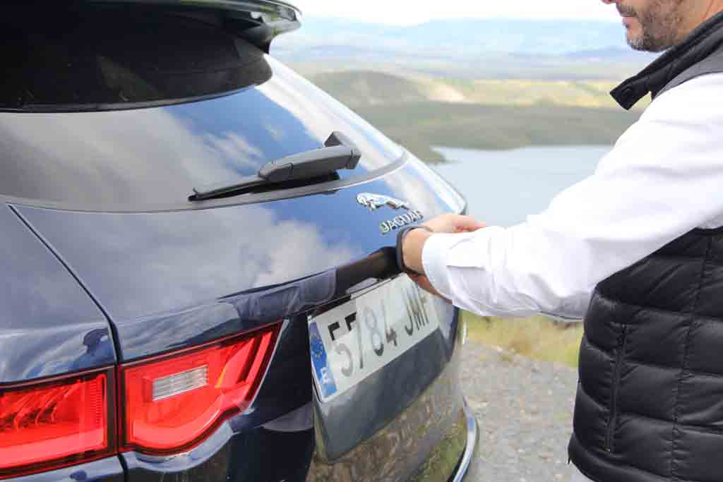 Prueba del Jaguar F-Pace pulsera