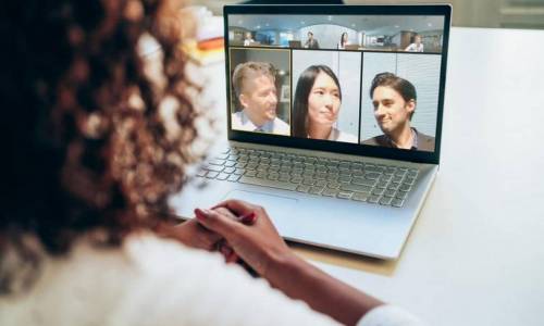 Ricoh Meeting 360 V2: la sala de reuniones cabe en un cilindro de 27,2 cm con 360 grados de visión, 6 m de captación de voz y tres altavoces de 8 w – Review del Gadget Lab